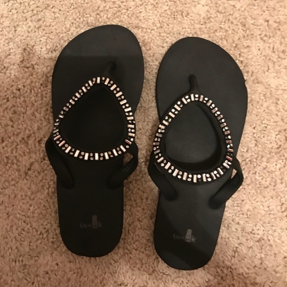 Sanuk Shoes - Sanuk sandals